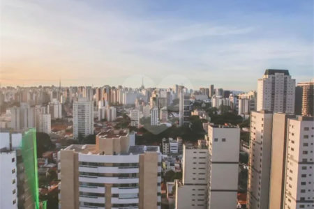 Apartamento à venda com 3 suítes em Vila Mariana, São Paulo, SP