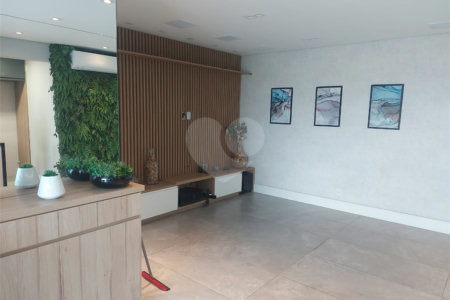 Apartamento à venda com 3 quartos, sendo 1 suíte, em Barra Funda, São Paulo, SP
