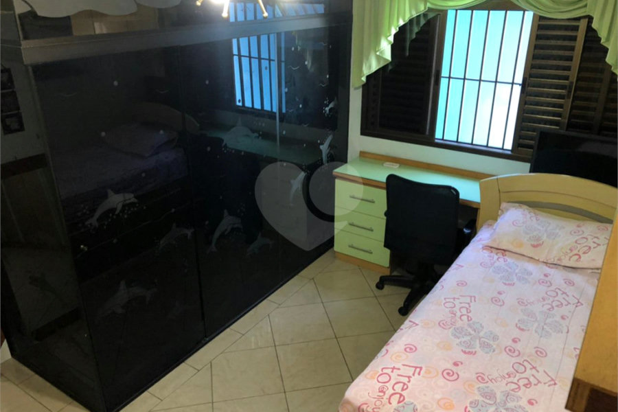 Casa Térrea à venda com 3 suítes em Jaçanã, São Paulo, SP