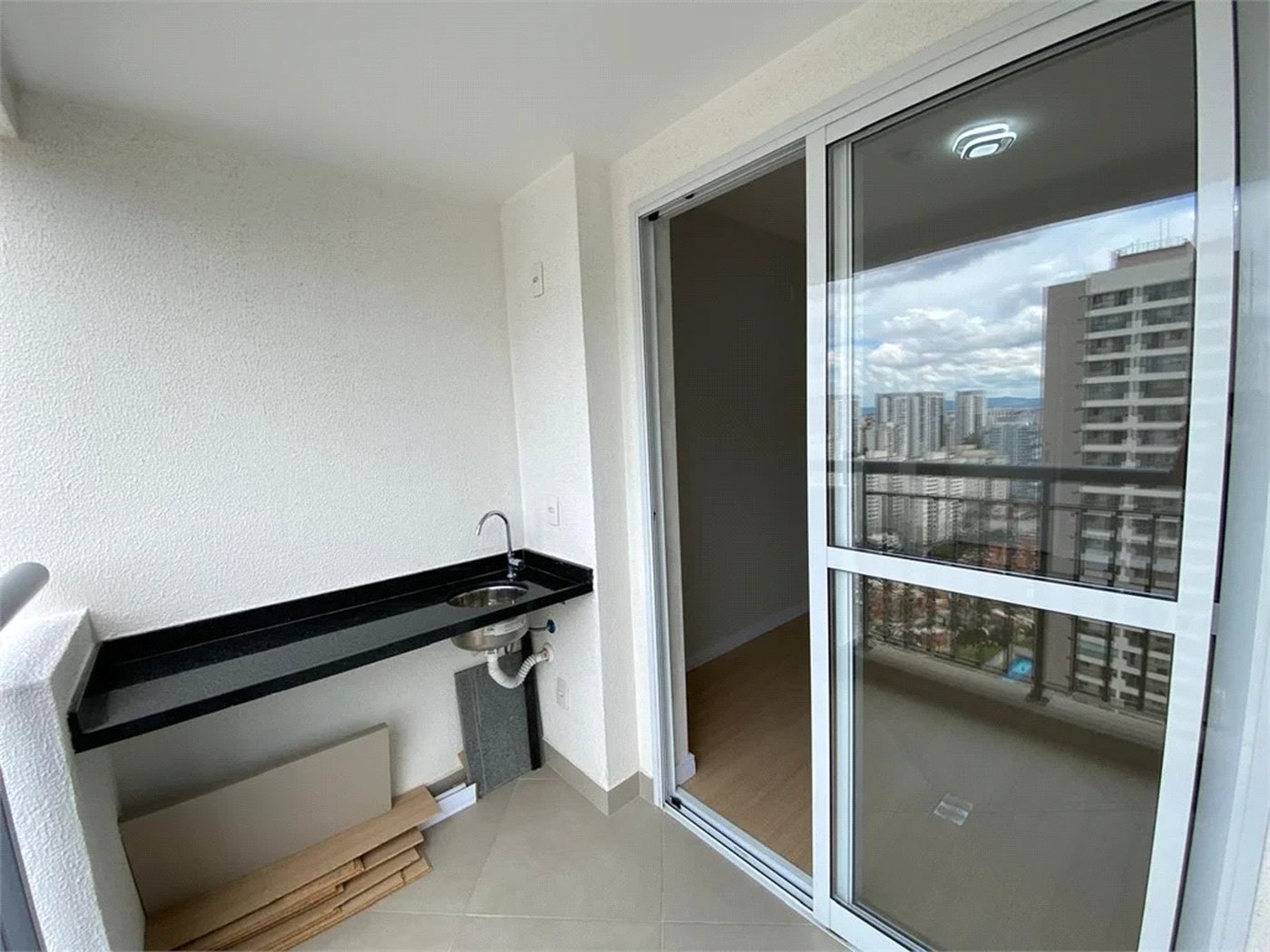 Apartamento à venda com 2 quartos, sendo 1 suíte, em Vila Andrade, São Paulo, SP