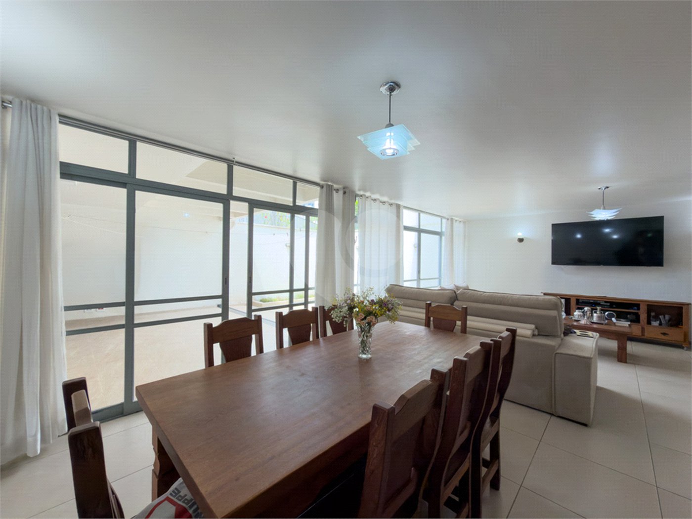 Casa de Vila à venda com 3 quartos, sendo 1 suíte, em Indianópolis, São Paulo, SP