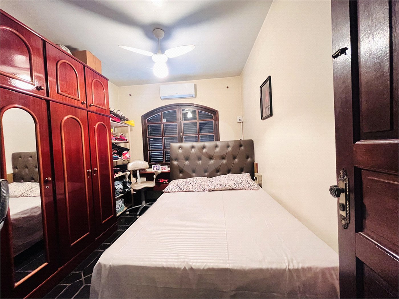 Casa à venda com 4 quartos, sendo 1 suíte, em Campo Grande, Rio de Janeiro, RJ