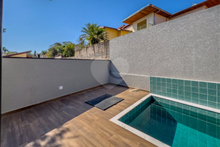 Casa à venda com 3 suítes em Jardim Paulista, Atibaia, SP