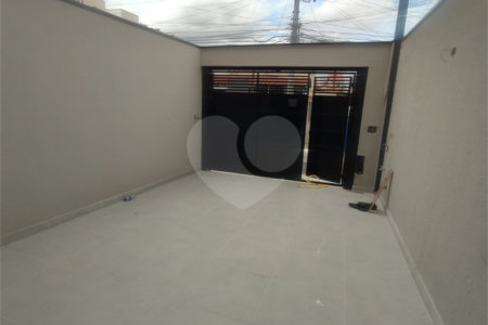 Sobrado à venda com 3 quartos, sendo 1 suíte, em Parada Inglesa, São Paulo, SP