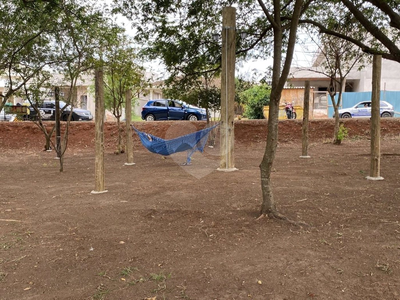 Casa à venda com 3 suítes no condomínio Residencial Terras do Cancioneiro, Paulínia - SP