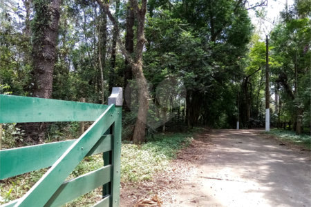 Terreno à venda em Guarapiranga, São Paulo, SP
