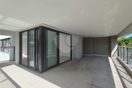 Apartamento à venda com 4 suítes em Jardim Leonor, São Paulo, SP