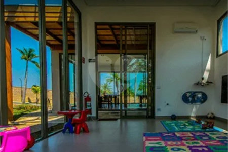 Casa à venda com 3 quartos, sendo 2 suítes,  no condomínio Arboretum, Vinhedo - SP