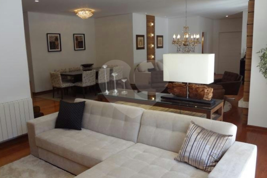 Duplex à venda com 6 suítes no Centro, Campos do Jordão, SP