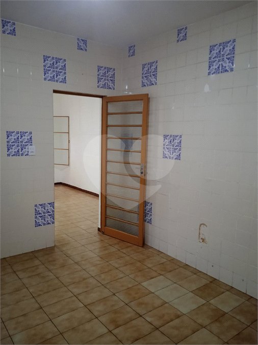 Casa à venda com 3 quartos, sendo 1 suíte,  em São Roque Country Club I, Mairinque, SP