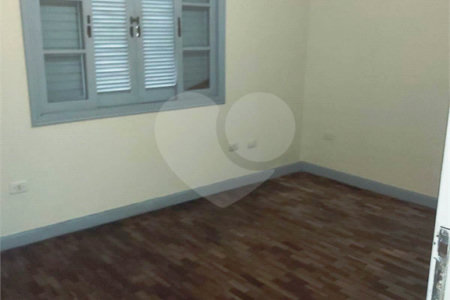Sobrado à venda com 3 quartos em Jardim Japão, São Paulo, SP