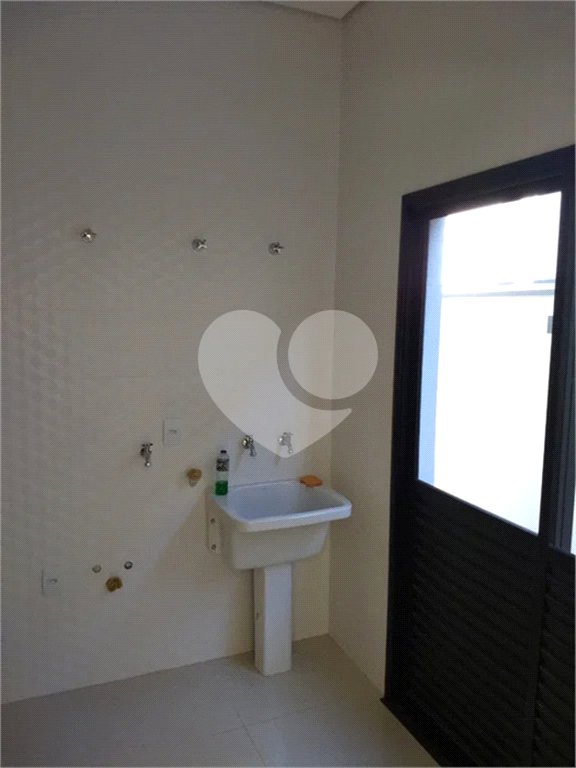 Casa à venda com 3 quartos, sendo 2 suítes, no condomínio Jardim Reserva Bom Viver de Indaiatuba, Indaiatuba - SP