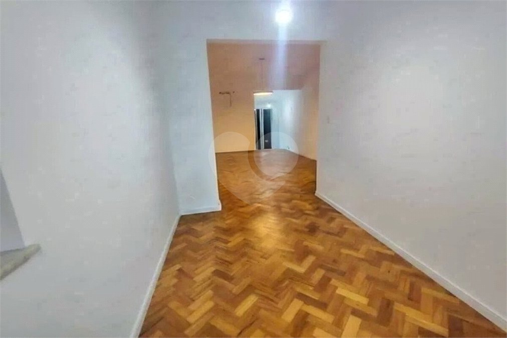 Apartamento à venda com 3 quartos, sendo 1 suíte,  em Copacabana, Rio de Janeiro, RJ