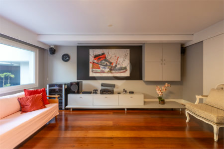 Casa à venda com 4 suítes em Jardim Guedala, São Paulo, SP