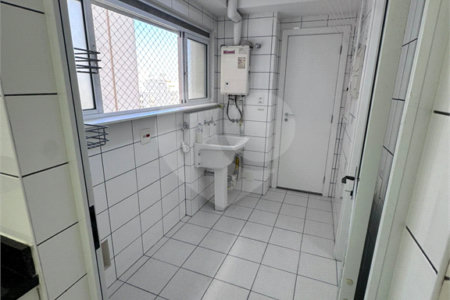 Apartamento para alugar com 3 quartos, sendo 1 suíte,  em Pinheiros, São Paulo, SP