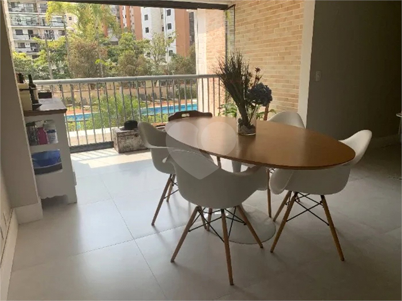 Apartamento à venda com 3 quartos, sendo 1 suíte, em Cidade São Francisco, São Paulo, SP