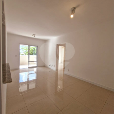 Apartamento à venda com 2 suítes em Pinheirinho, Vinhedo, SP