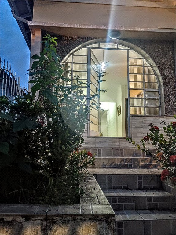Casa à venda com 4 quartos, sendo 1 suíte, em Vila Cordeiro, São Paulo, SP
