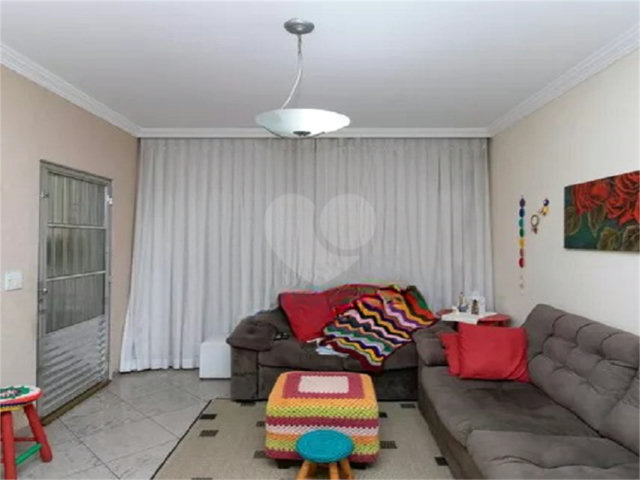 Casa à venda com 3 quartos, sendo 1 suíte,  em Vila Gustavo, São Paulo, SP