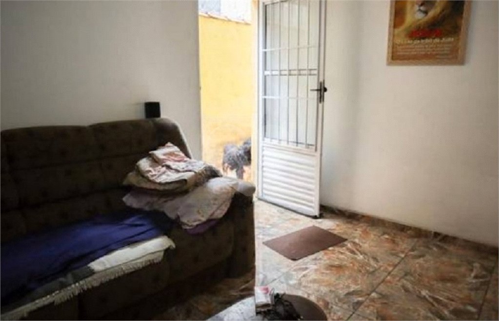Casa à venda com 3 quartos, sendo 1 suíte,  em Vila Nova Carolina, São Paulo, SP