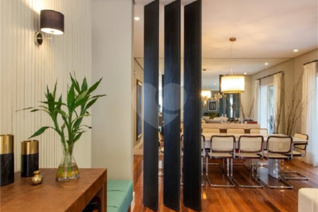 Casa à venda com 4 suítes no condomínio Outeiro, São Paulo - SP