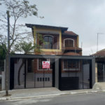 Sobrado à venda com 4 quartos, sendo 1 suíte, em Tremembé, São Paulo, SP