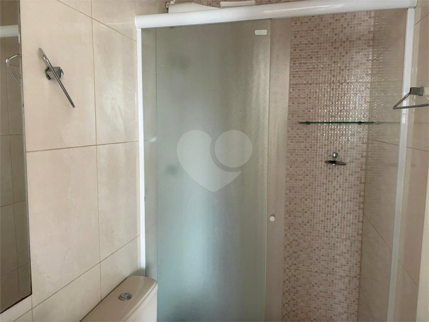 Apartamento à venda com 2 quartos, sendo 1 suíte,  em Vila Galvão, Guarulhos, SP