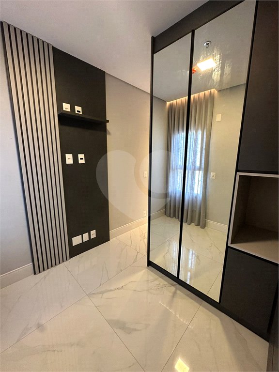 Apartamento à venda com 3 suítes em Jardim das Acácias, São Paulo, SP