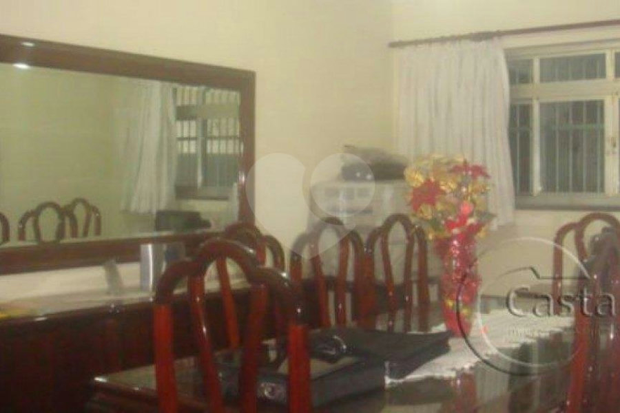 Sobrado à venda com 3 quartos, sendo 1 suíte, em Vila Prudente, São Paulo, SP
