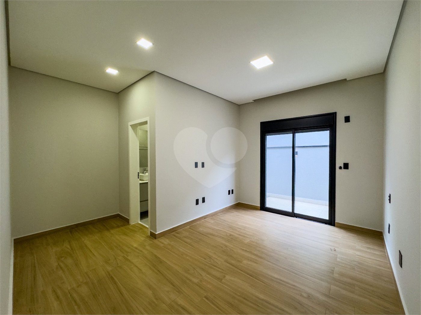 Casa à venda com 3 suítes no condomínio Residencial Helvétia Park, Indaiatuba - SP