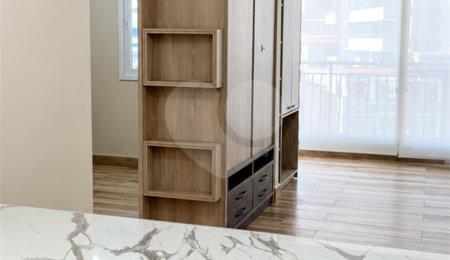 Apartamento à venda com 3 quartos, sendo 1 suíte,  em Vila Pompéia, São Paulo, SP