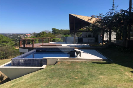 Casa à venda com 6 suítes no condomínio Jardim Primavera, Louveira - SP