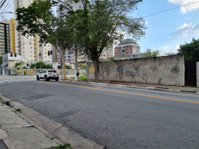 Terreno à venda em Chácara Santo Antônio (zona Sul), São Paulo, SP