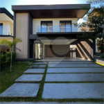 Casa à venda com 4 suítes no condomínio Residencial Mosaico da Serra, Mogi das Cruzes - SP