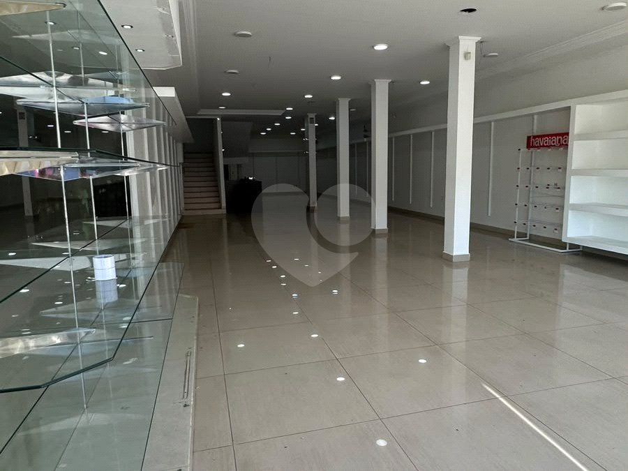 Prédio para alugar em Vila Domingues, Votorantim, SP