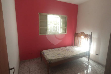 Sobrado à venda com 4 quartos em Jardim Alvinópolis II, Atibaia, SP