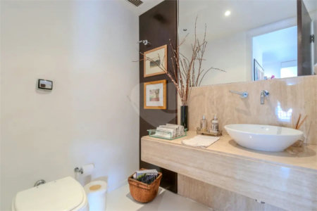 Apartamento à venda com 3 suítes em Vila Morumbi, São Paulo, SP