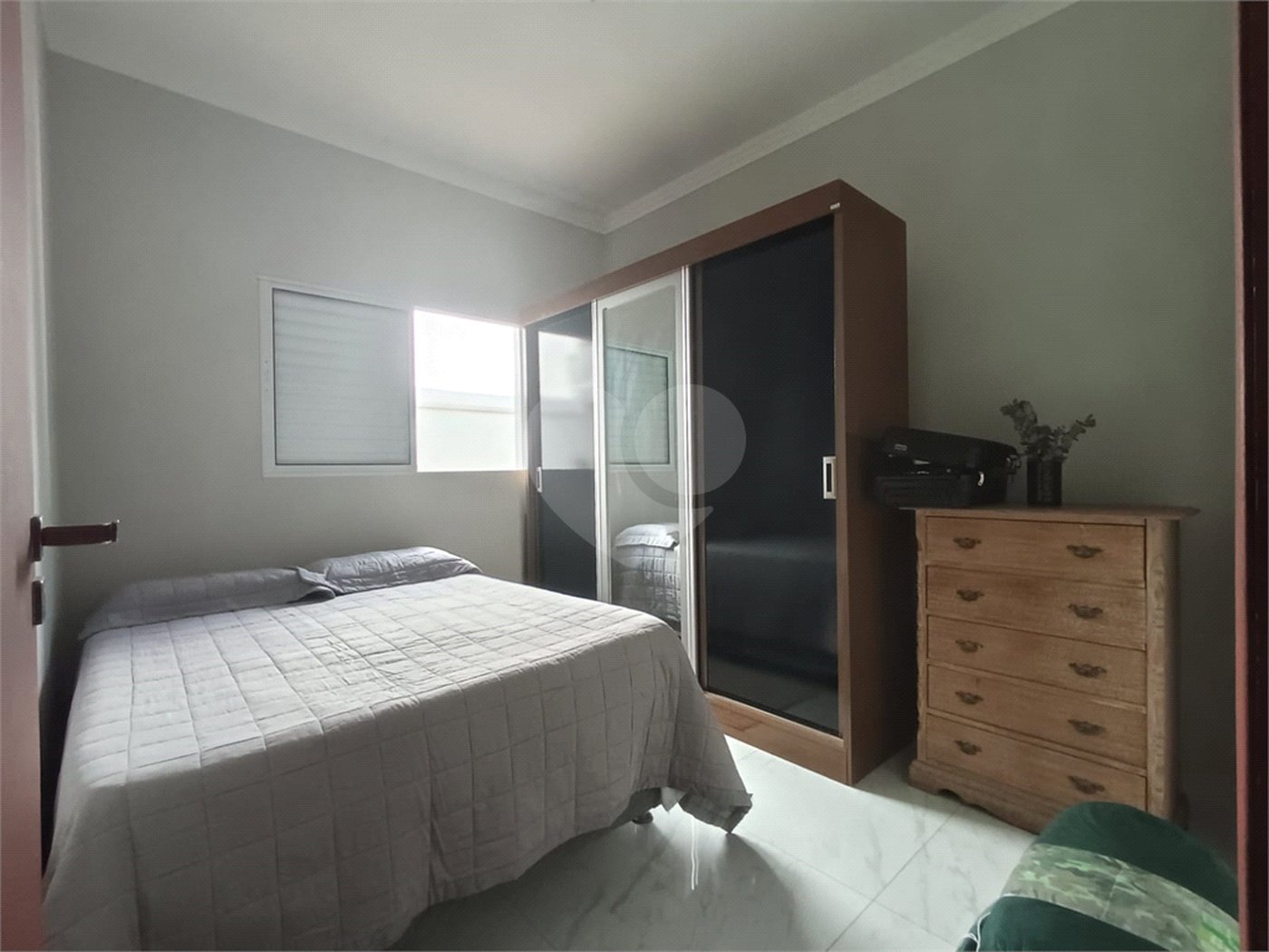 Casa à venda com 3 quartos, sendo 1 suíte,  no condomínio Ipes 2, Tatuí - SP