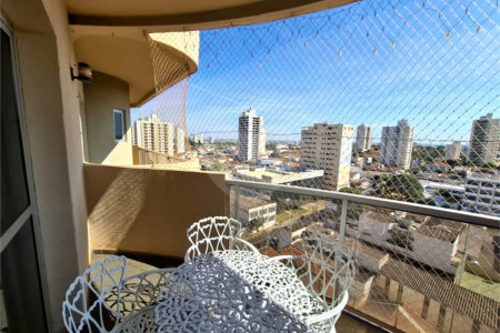 Apartamento à venda com 3 quartos, sendo 1 suíte, no Centro, Araraquara, SP