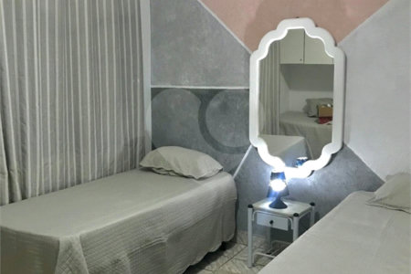 Casa à venda com 3 quartos, sendo 1 suíte,  no condomínio Vista Alegre, Bom Jesus dos Perdões - SP