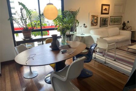 Apartamento à venda com 3 suítes em Vila Andrade, São Paulo, SP