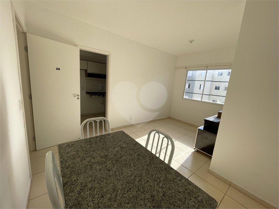 Apartamento para alugar com 2 quartos em Vila Popular, Itapetininga, SP