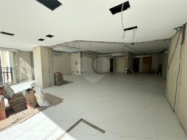 Apartamento à venda com 4 suítes em Santana, São Paulo, SP