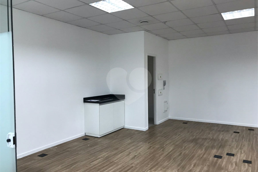 Sala à venda em Chácara Santo Antônio, São Paulo, SP