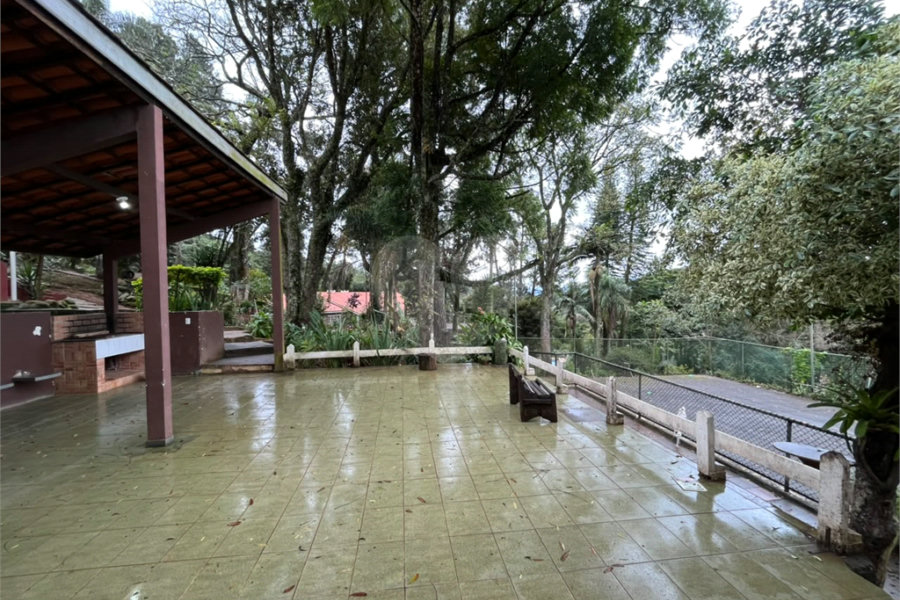 Casa à venda ou para alugar com 5 quartos em Roseira, Mairiporã, SP
