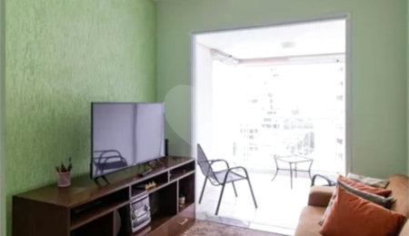 Apartamento à venda com 2 quartos, sendo 1 suíte,  em Vila Romana, São Paulo, SP