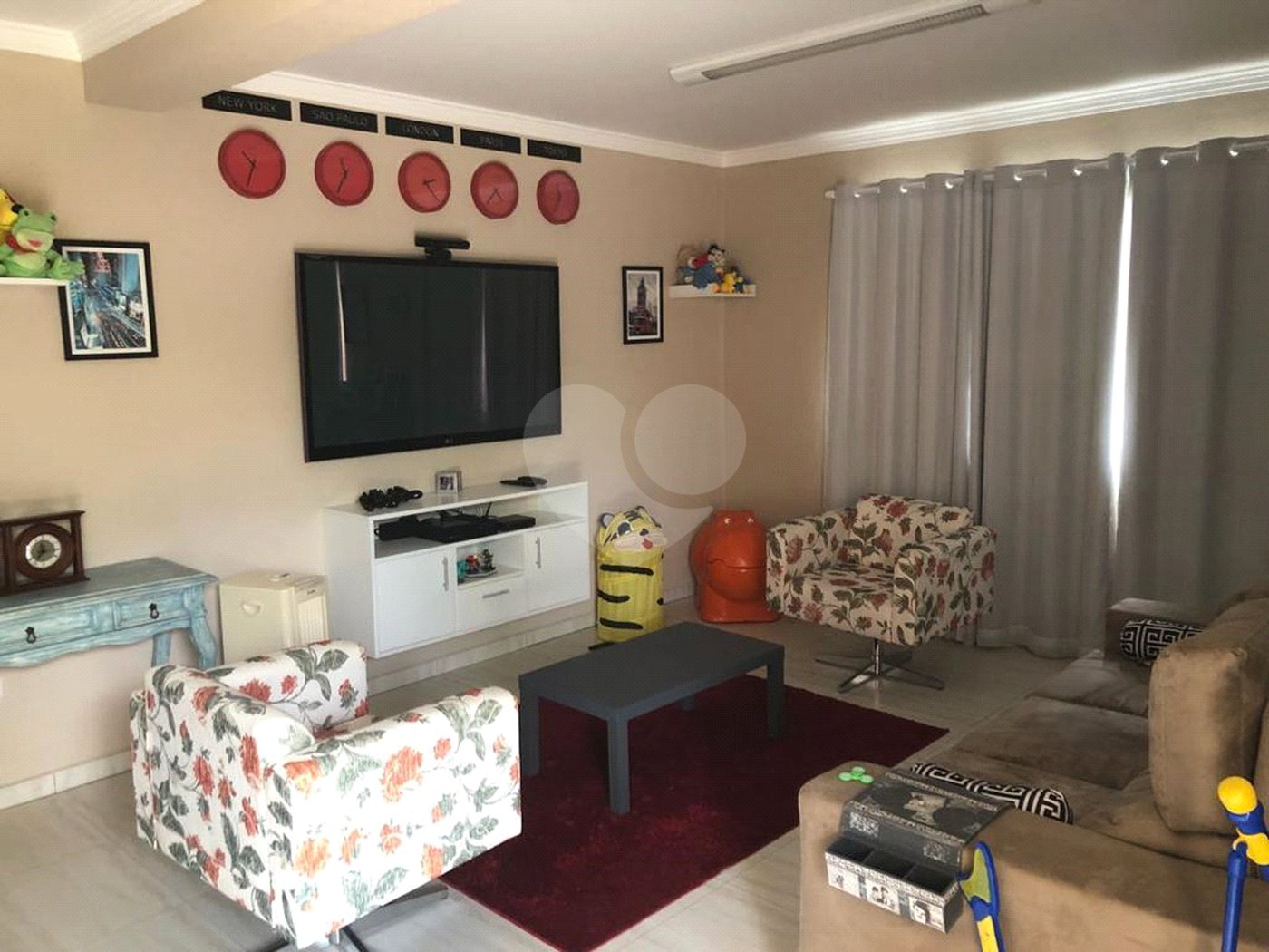 Casa à venda com 5 suítes no condomínio Terras de Mont Serrat, Salto - SP