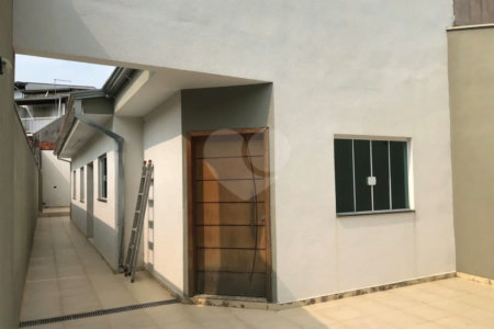 Casa à venda com 2 quartos, sendo 1 suíte, em Jardim Panorama, Salto, SP
