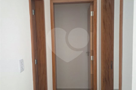 Apartamento à venda com 2 quartos em Vila Santa Teresa (zona Leste), São Paulo, SP