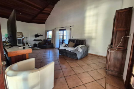 Chácara com 3 dormitórios à venda, 1200 m² por R$ 870.000,00 - Condomínio Ninho Verde II - Pardinho/SP
